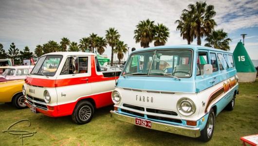 dodge a100, fargos,