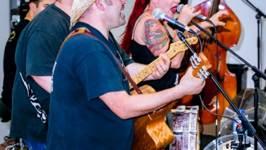 Itchy Fingers Featuring Cherry Devine, rockabilly bands, melbourne bands