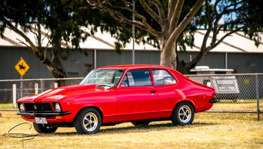 lj toranas, red cars